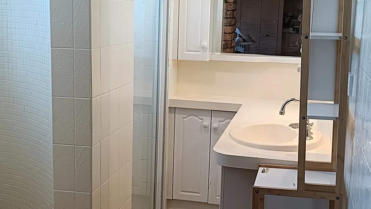 Furnished room with ensuite in a share house