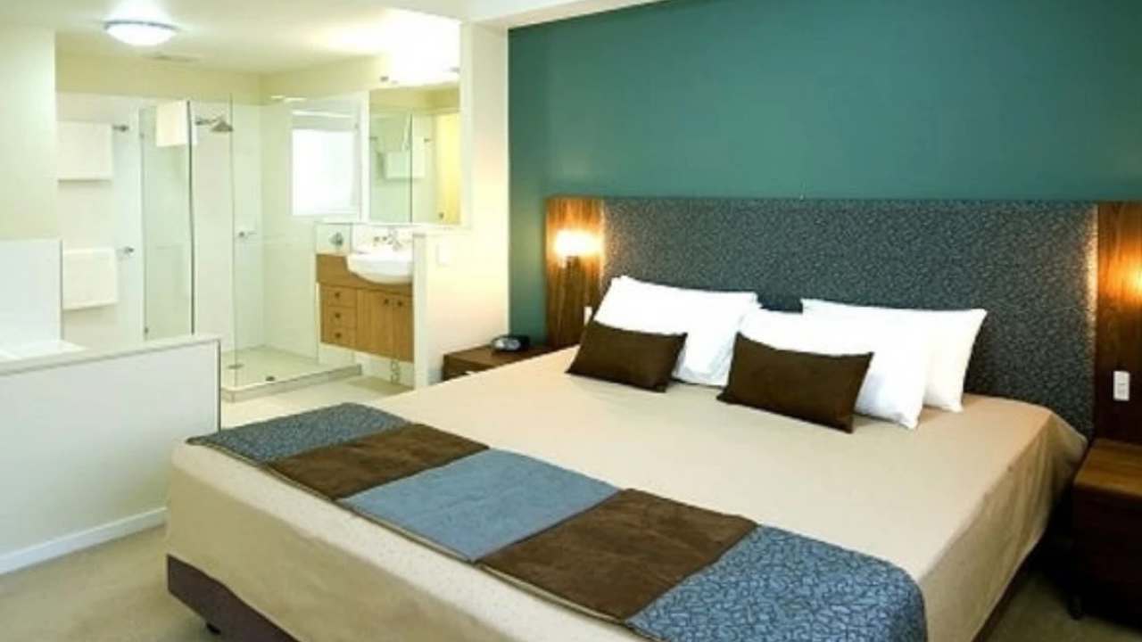 Whole property with 2 rooms for rent