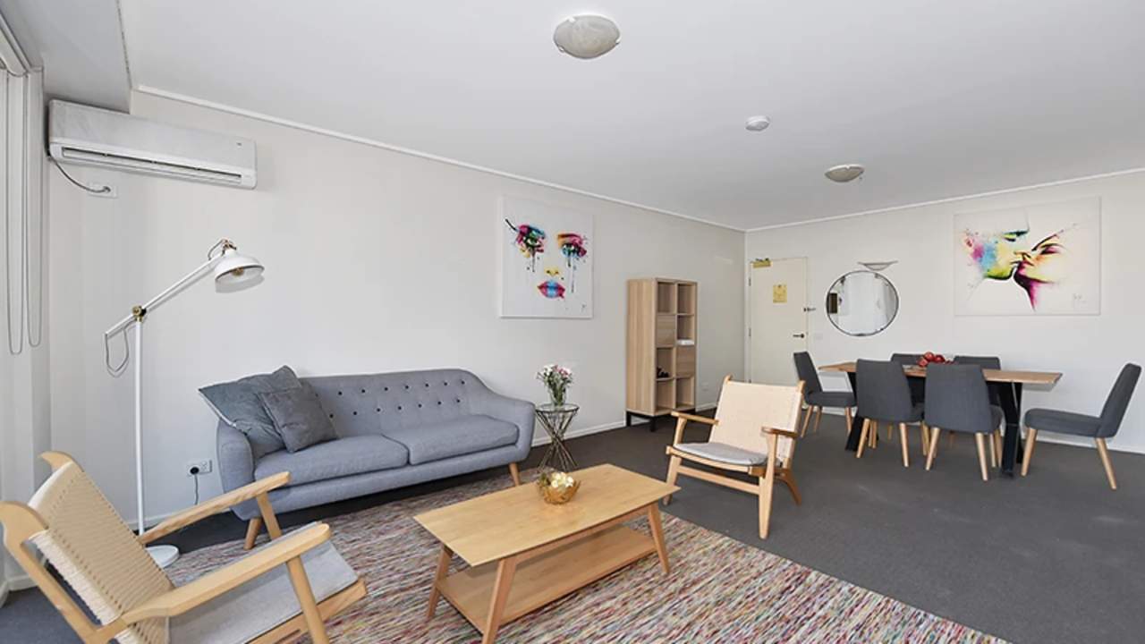 Whole property with 2 rooms for rent