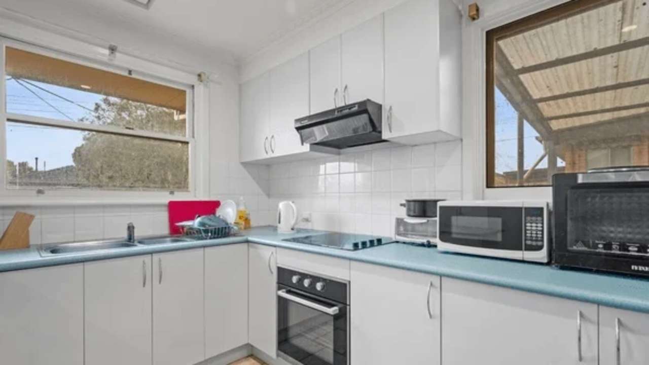 Furnished room with ensuite in a share house