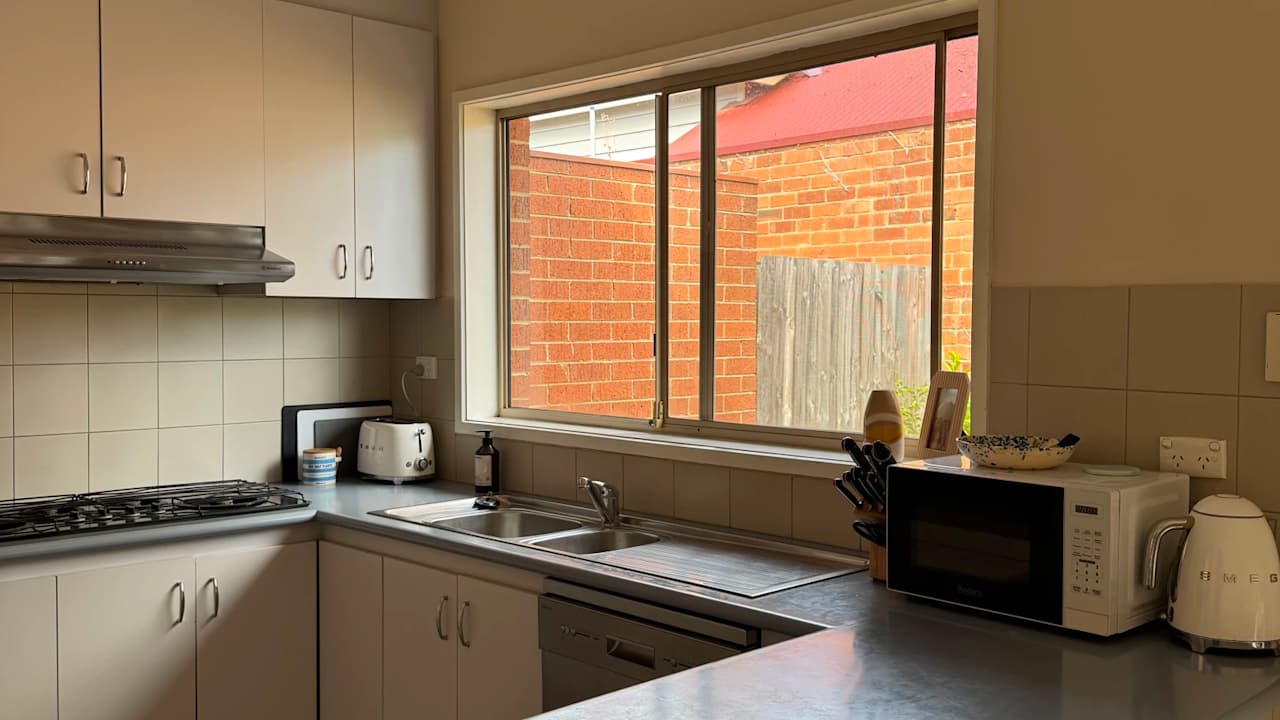 Unfurnished room in a flatshare