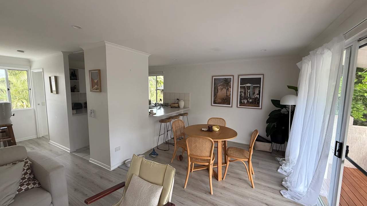 Furnished room in a share house