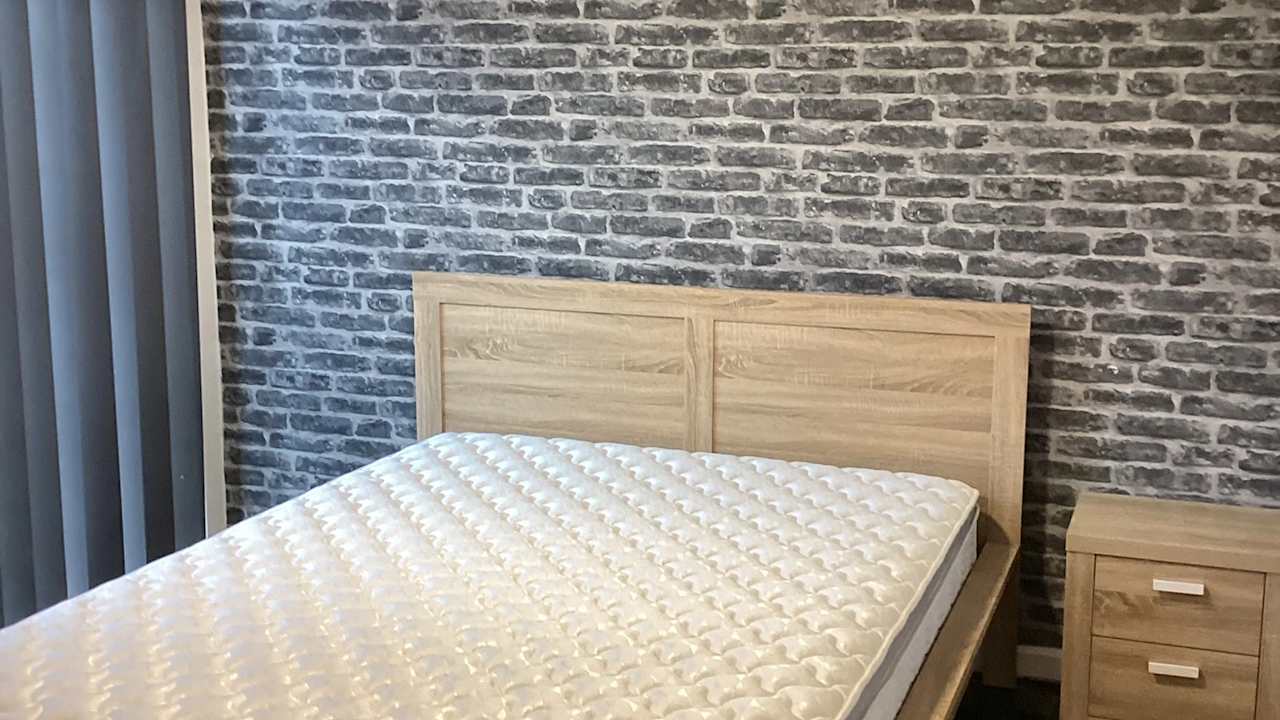 Furnished room studio flat for rent