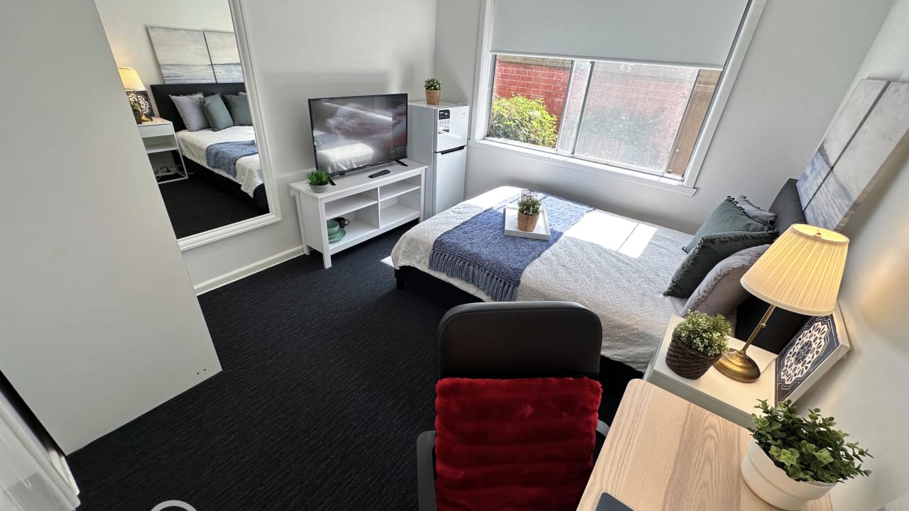 Furnished room in a share house