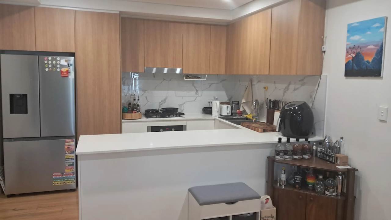 Unfurnished room with ensuite in a flatshare