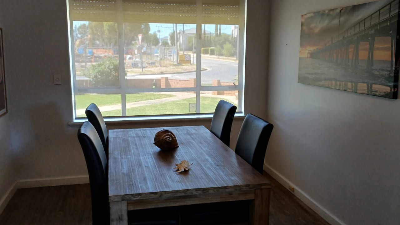 Room in a share house