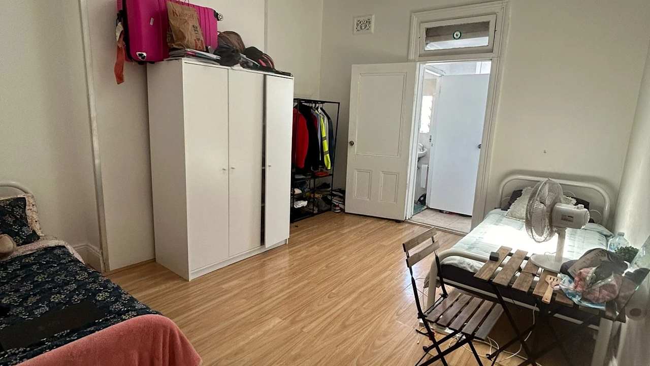 Furnished room studio flat for rent