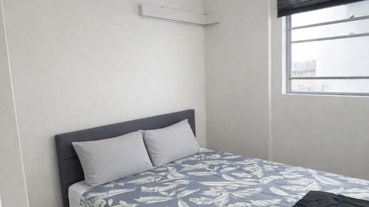 Furnished room with own bathroom