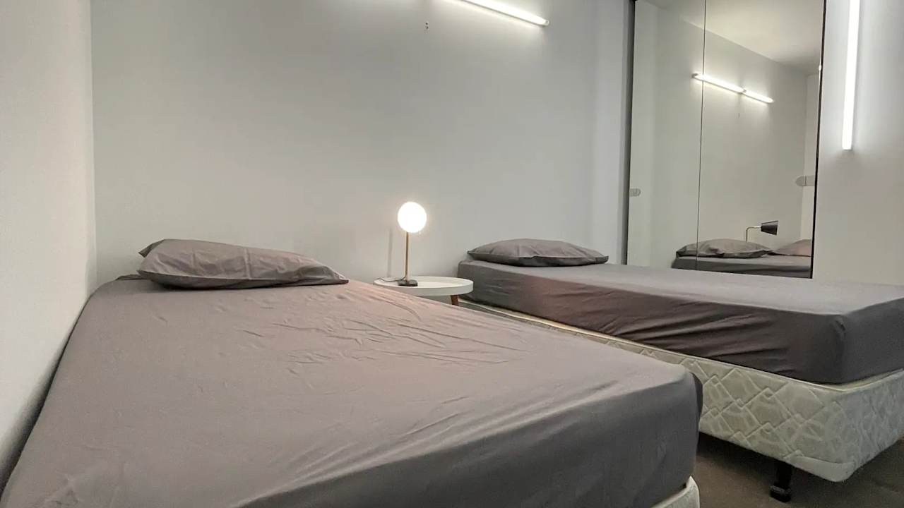 Furnished room in a share house
