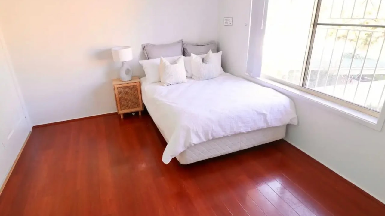 Room in a share house