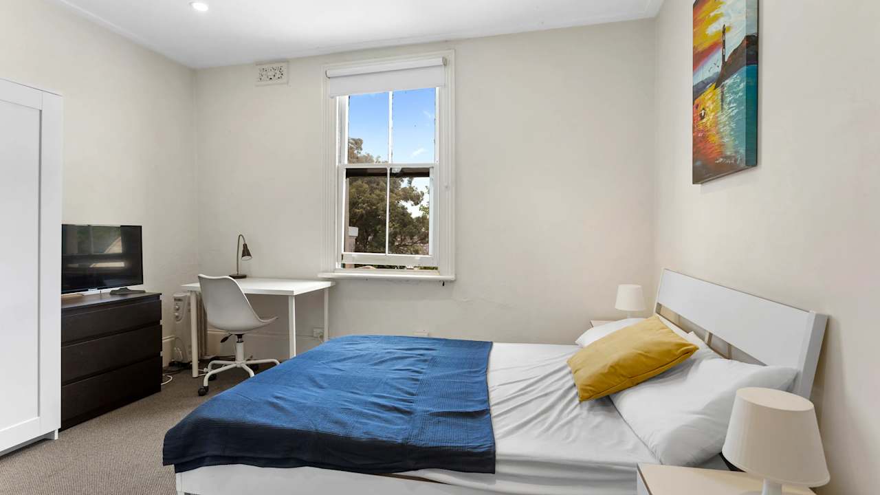 Furnished room in a share house