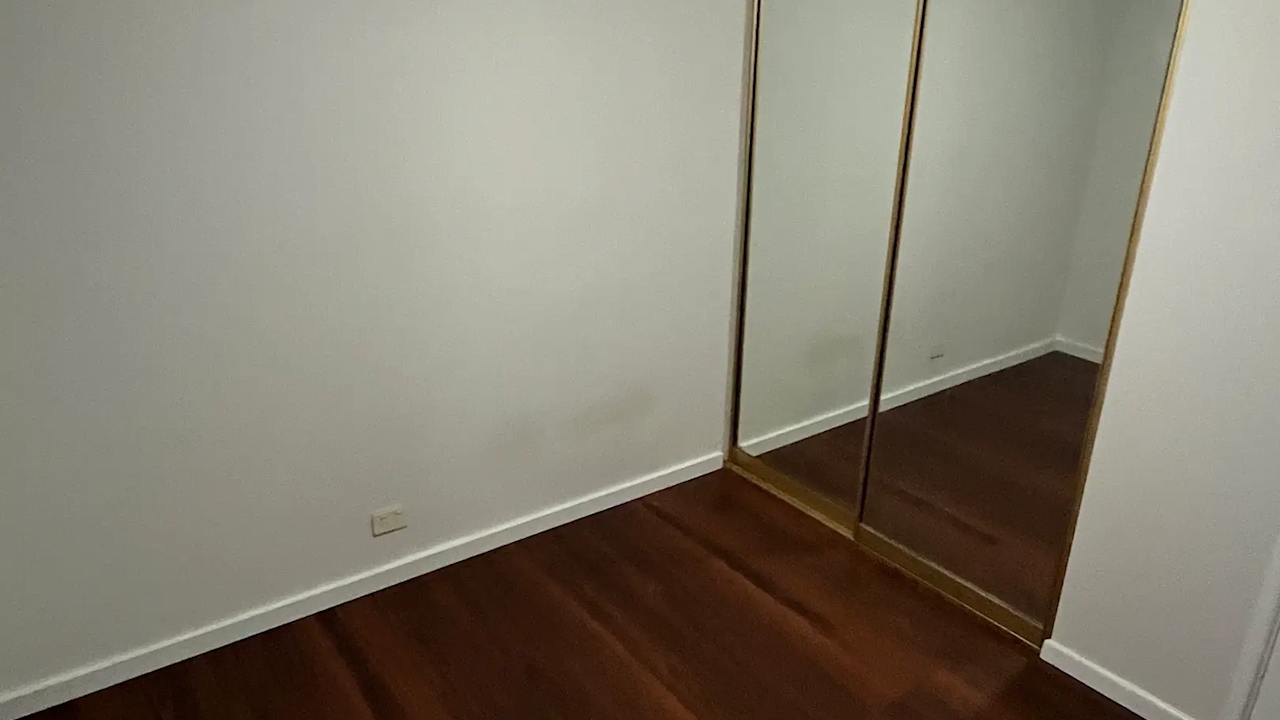 Unfurnished room with own bathroom