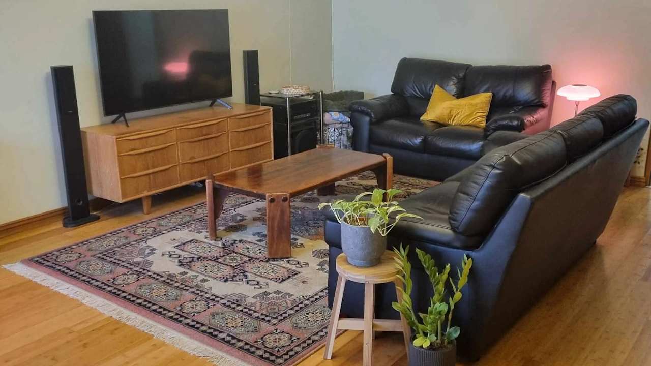 Unfurnished room in a share house