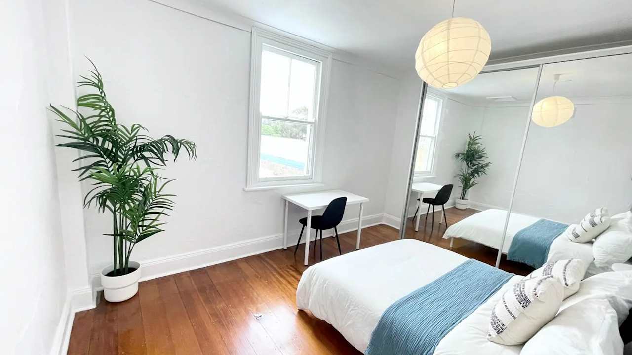 Whole property with 2 rooms for rent