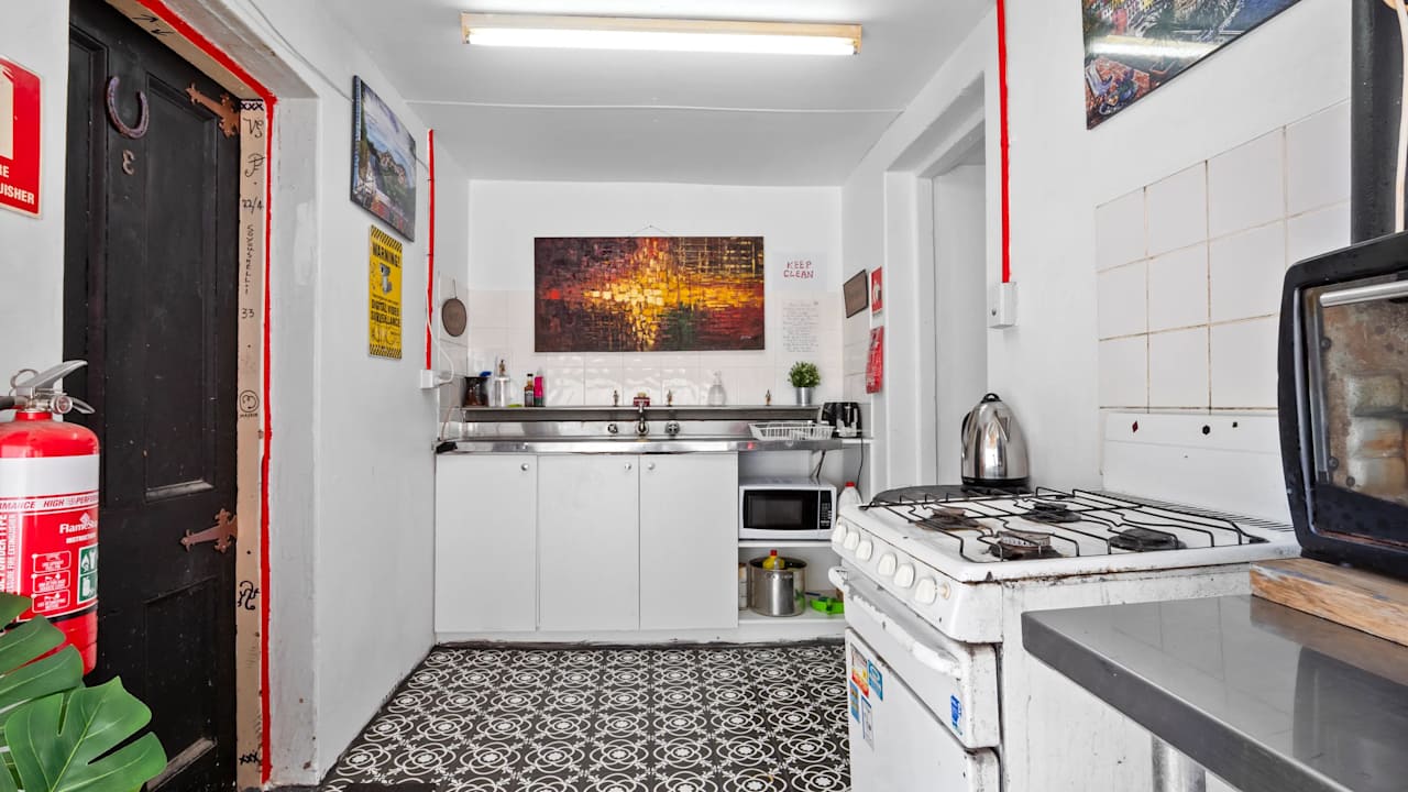 Furnished room in a share house