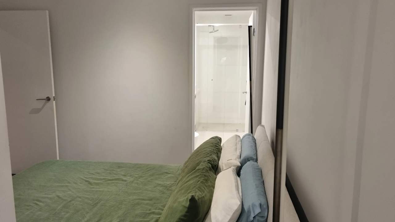 Furnished room with own bathroom