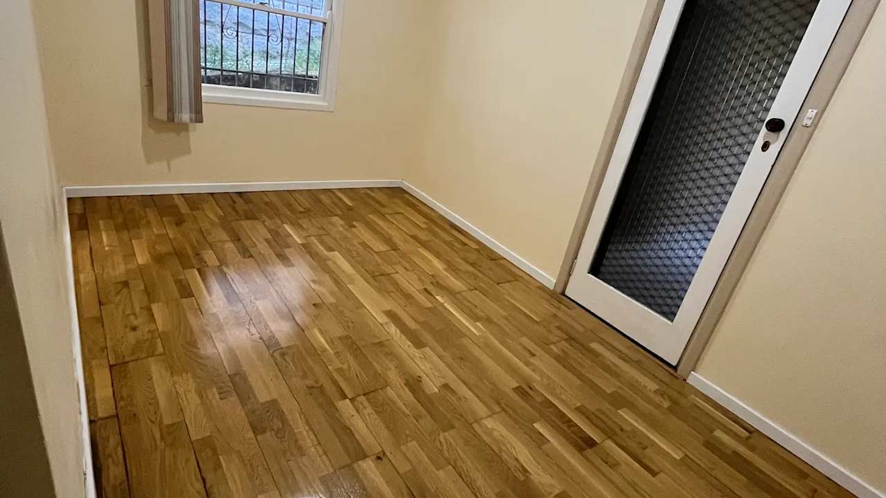Unfurnished room in a share house