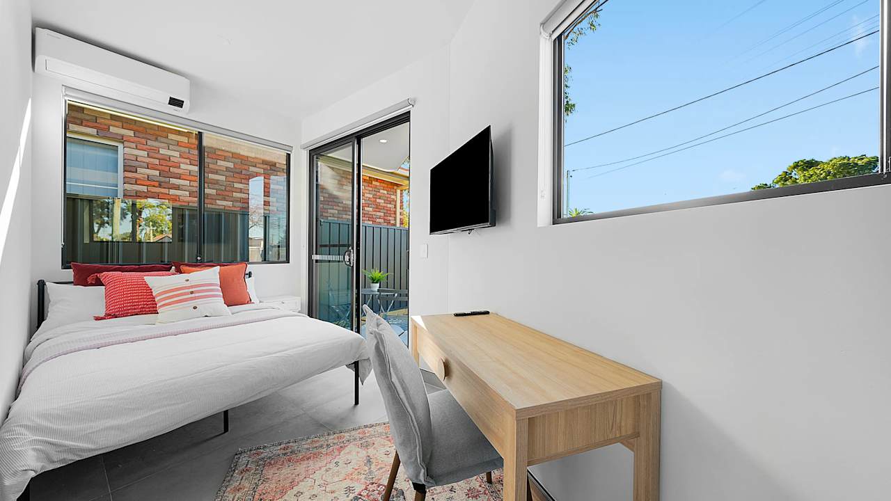 Room studio flat for rent