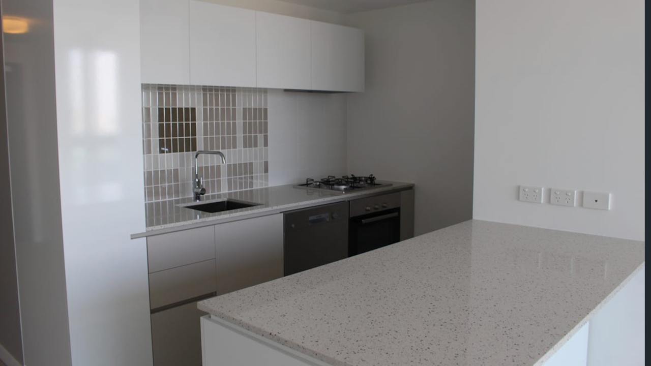 Furnished room with ensuite in a flatshare