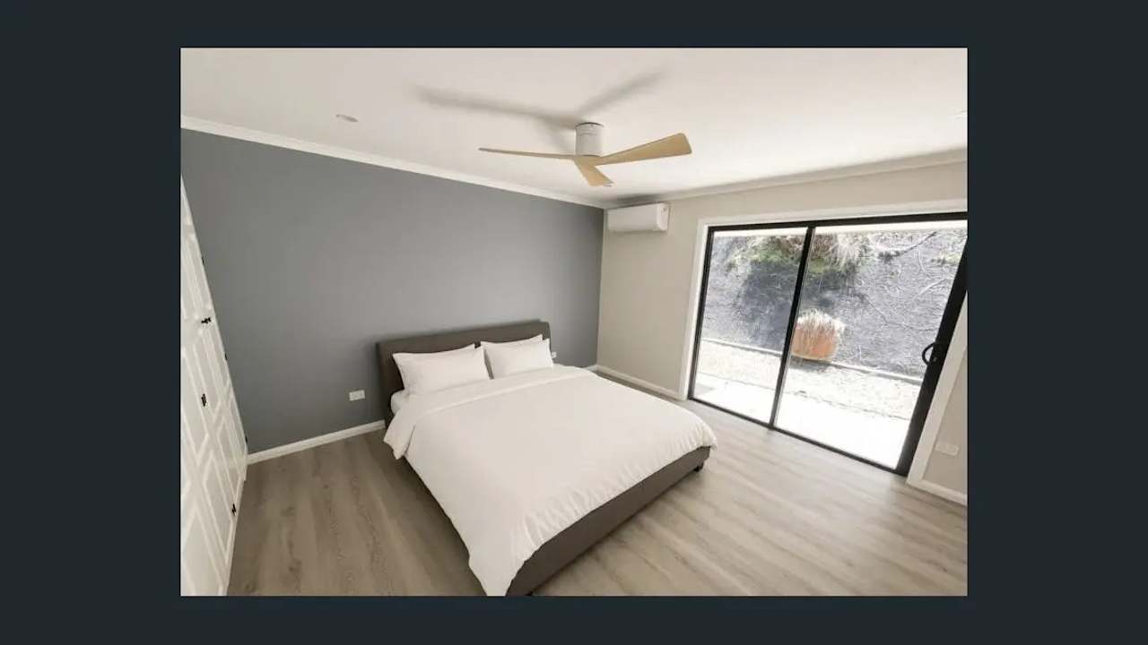 Room in a share house