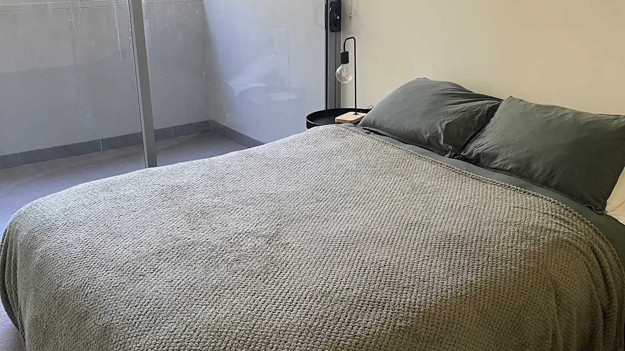 Furnished room with own bathroom