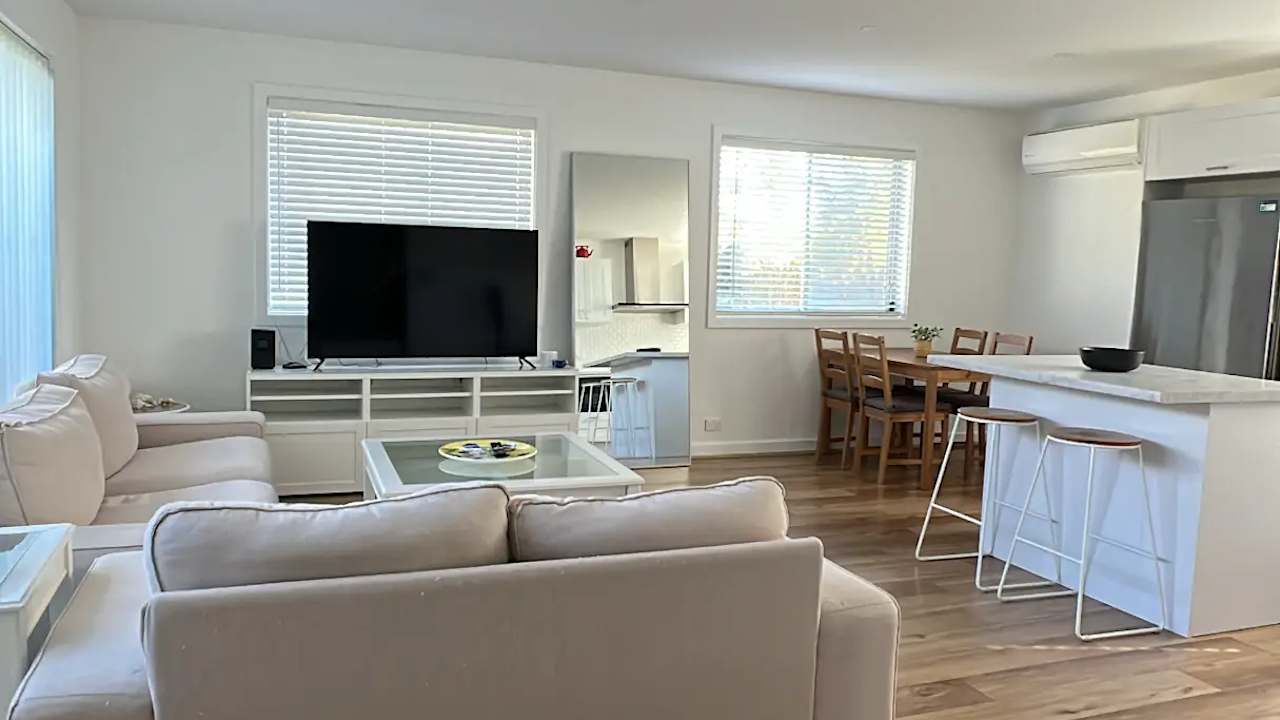 Furnished room with ensuite in a share house