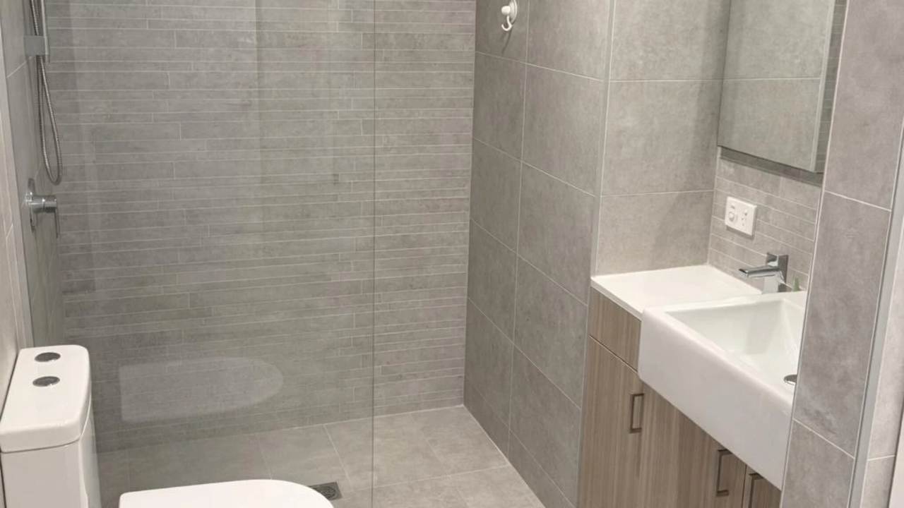 Whole property with 3 rooms for rent