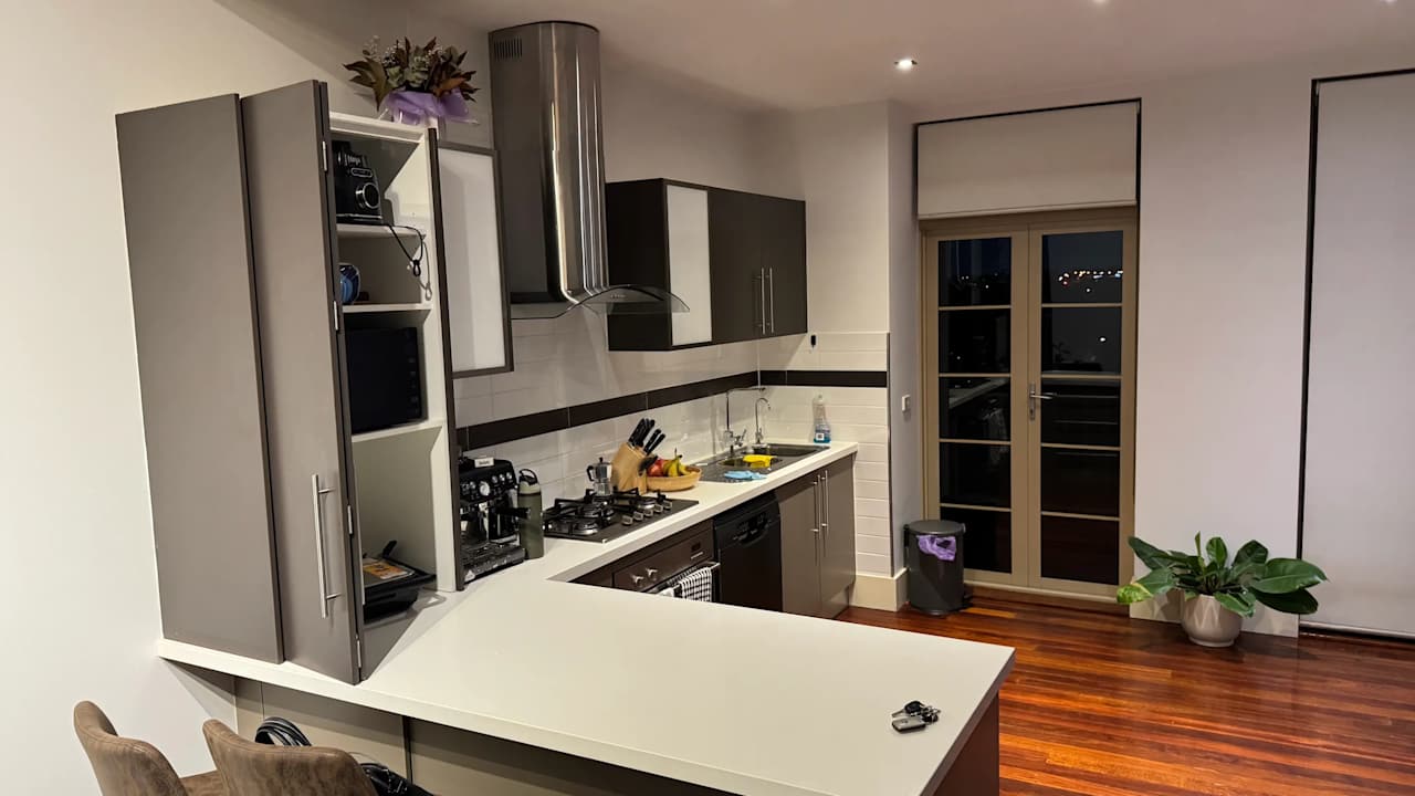 Unfurnished room in a flatshare