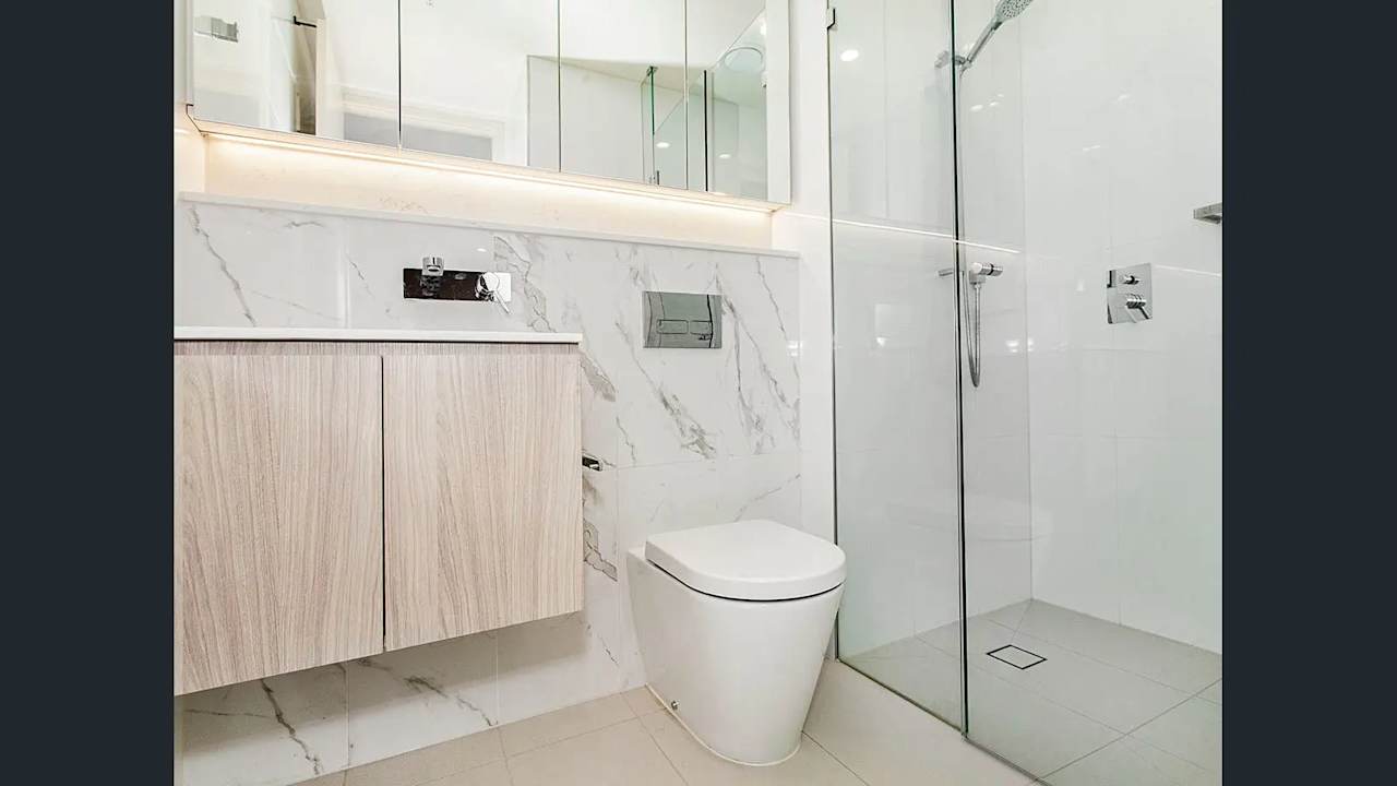 Furnished room with own bathroom