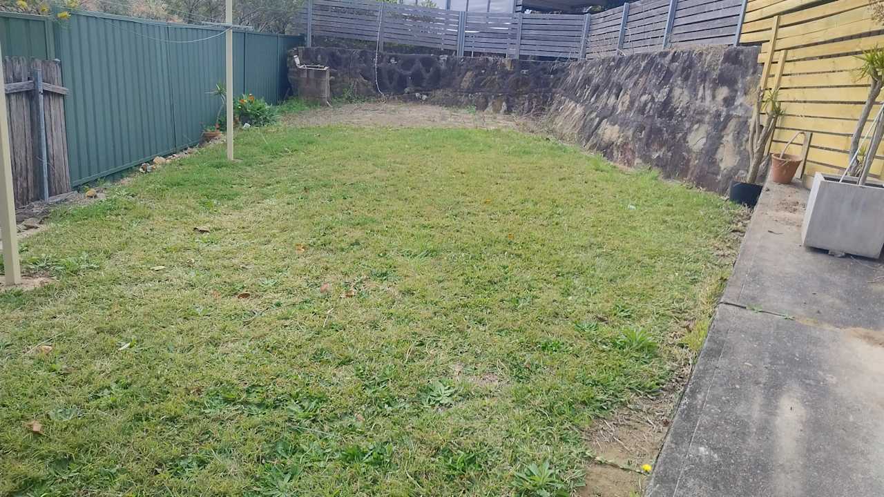 Unfurnished room granny flat for rent