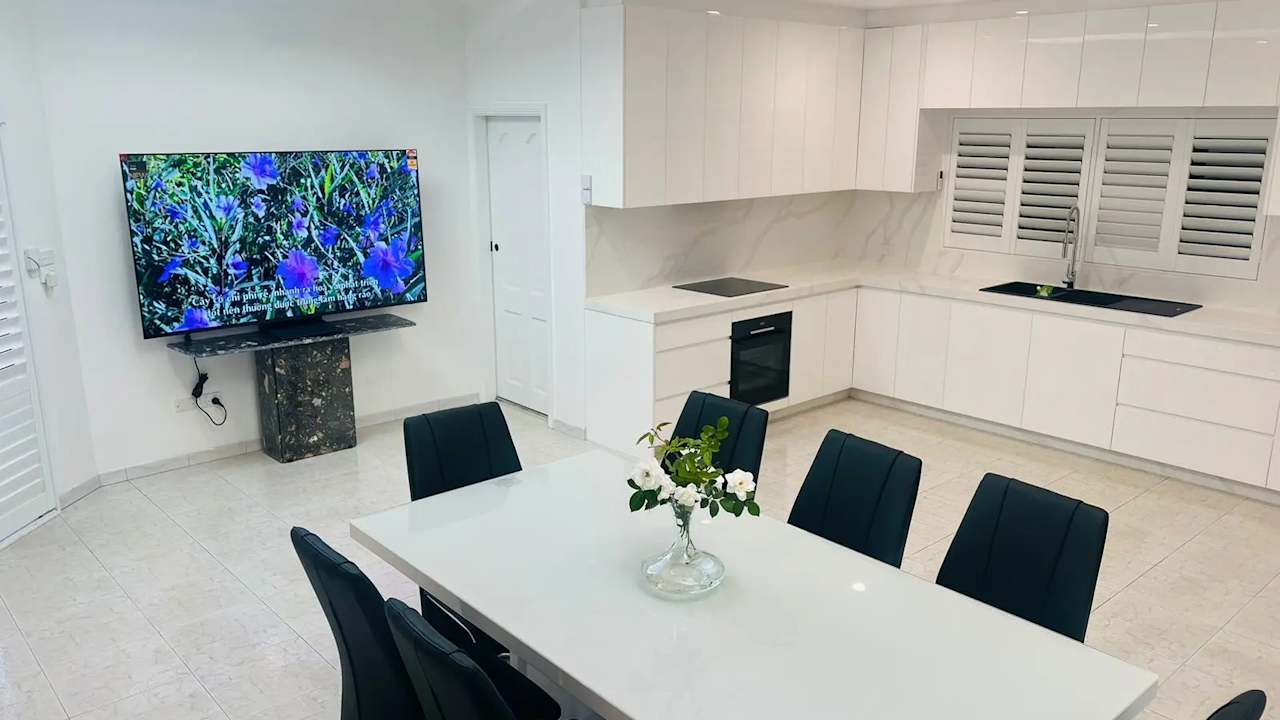 Furnished room with ensuite in a share house