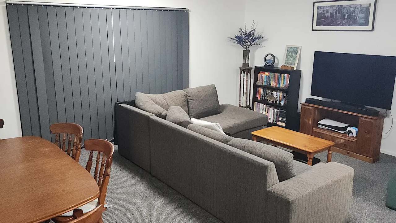 Unfurnished room with own bathroom