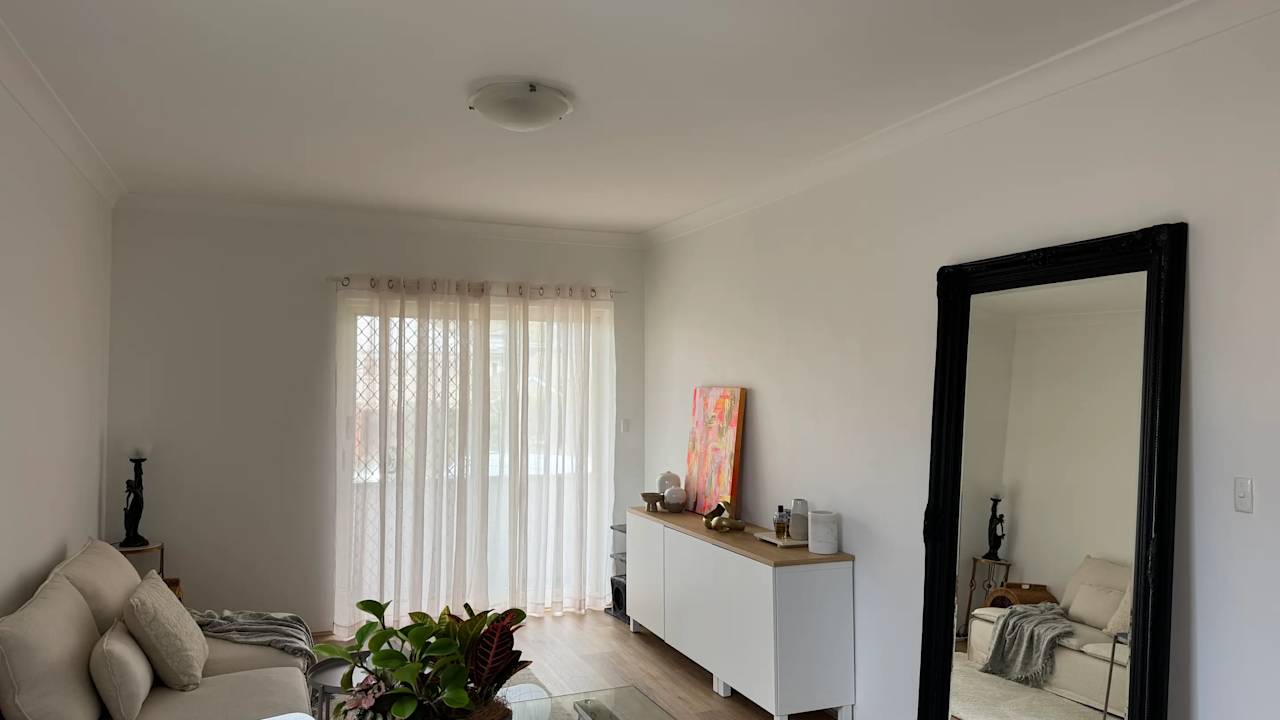 Unfurnished room in a flatshare