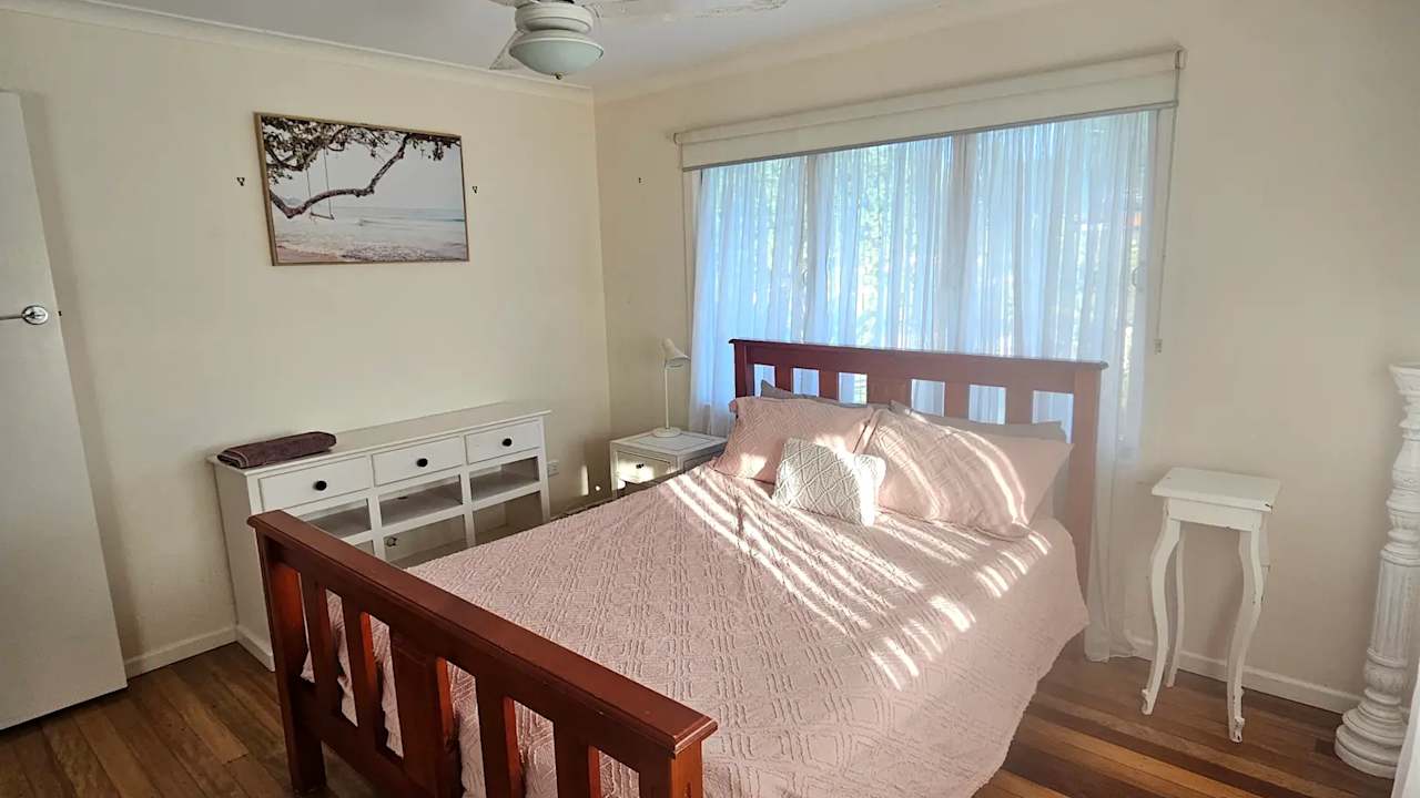 Room in a share house