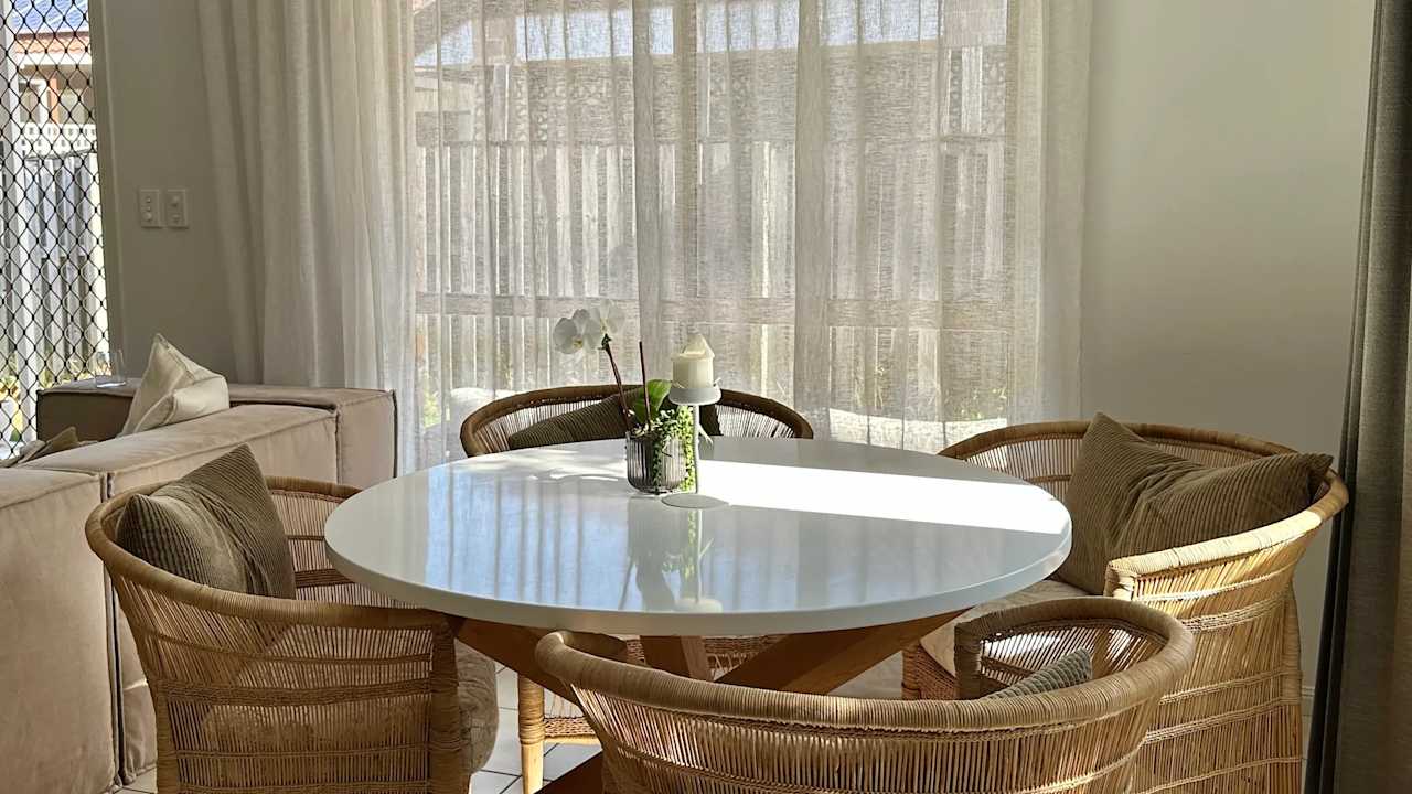 Whole property with 3 rooms for rent
