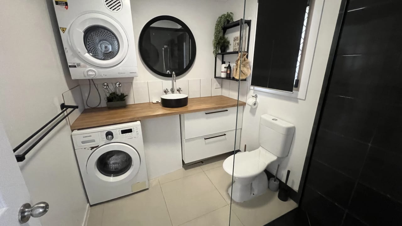 Furnished room studio flat for rent