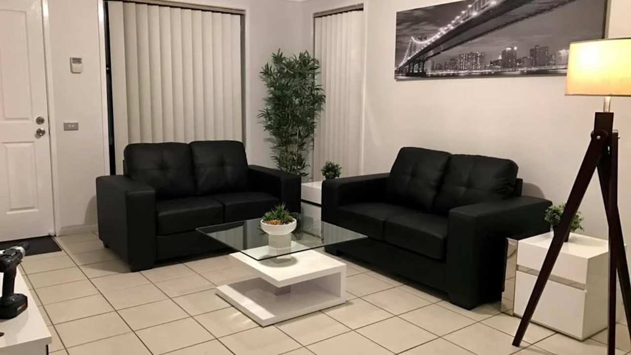 Furnished room in a share house