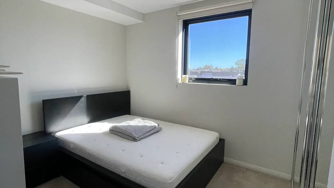 Furnished room with own bathroom