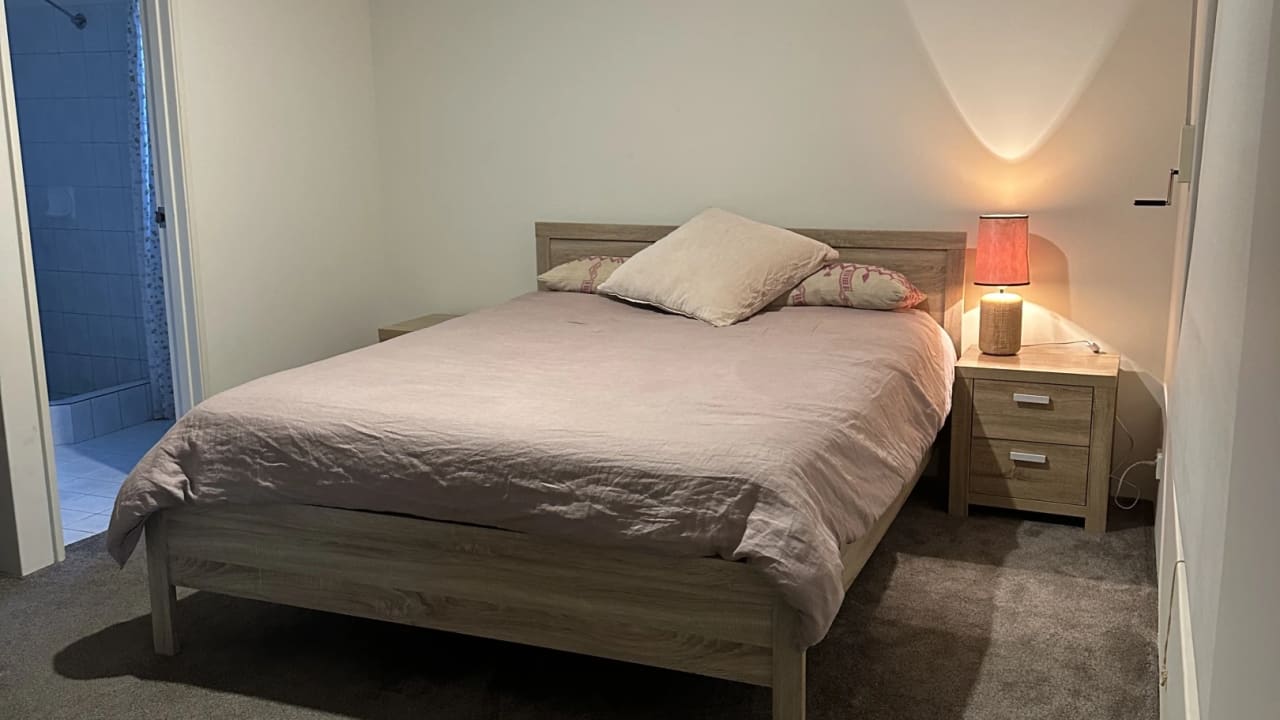 Room with ensuite in a share house