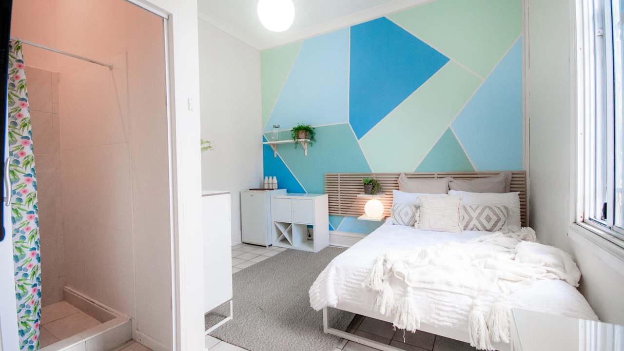 Furnished room with own bathroom