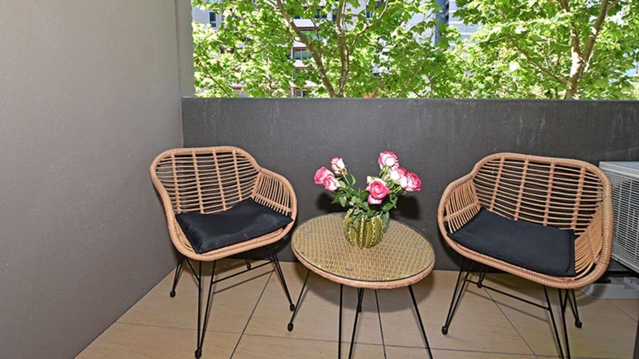 Whole property with 2 rooms for rent