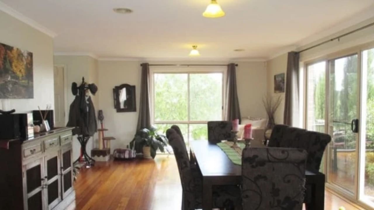 Unfurnished room with own bathroom