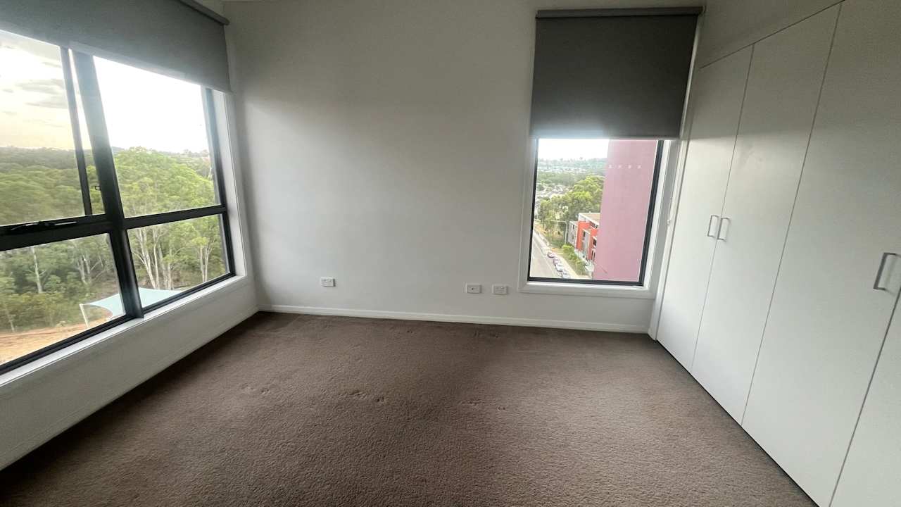 Unfurnished room with ensuite in a flatshare