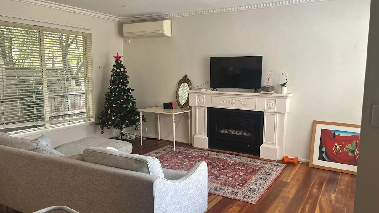 Unfurnished room in a share house