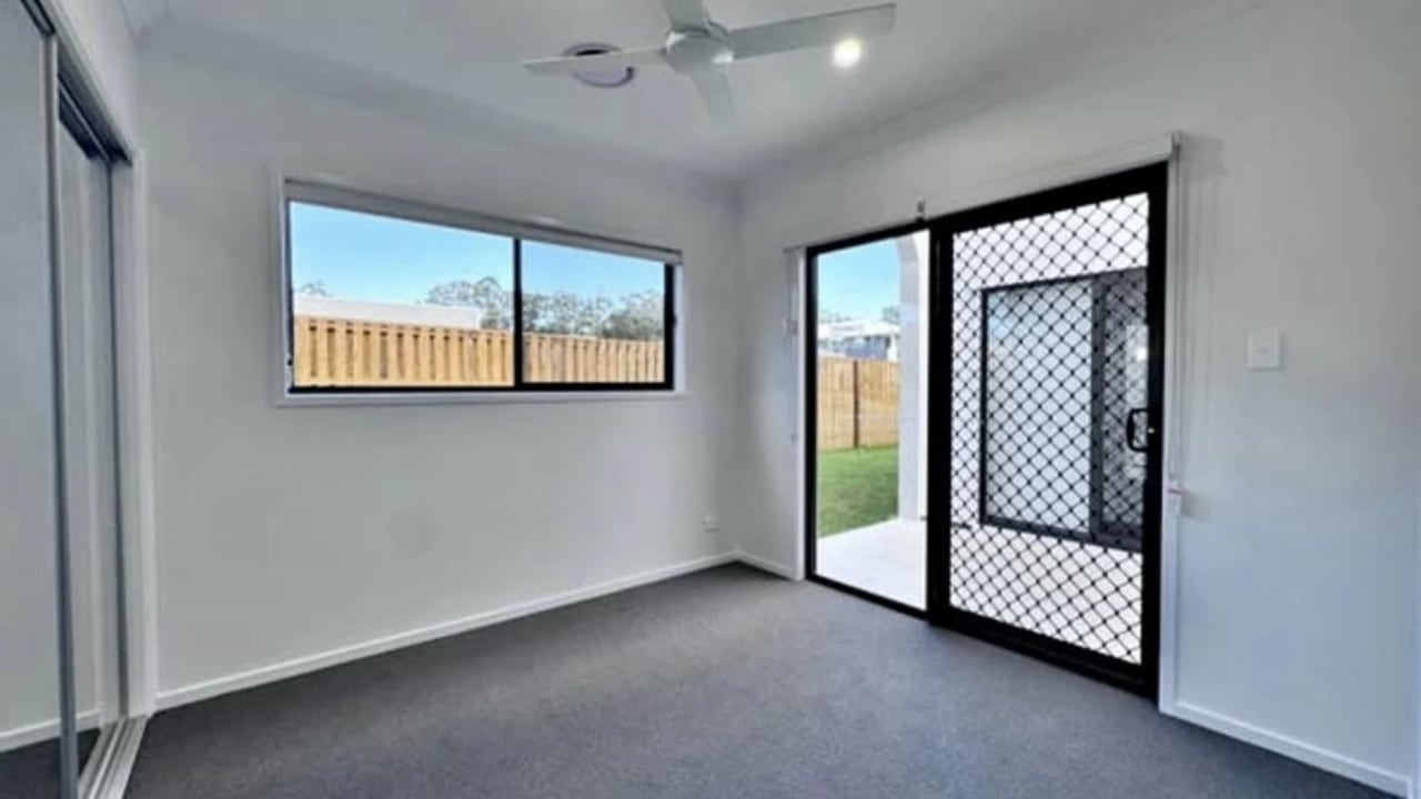 Unfurnished room with own bathroom