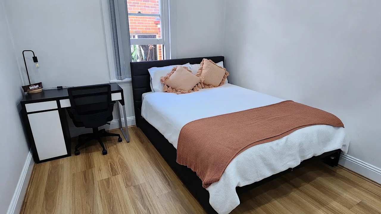 Furnished room in a share house