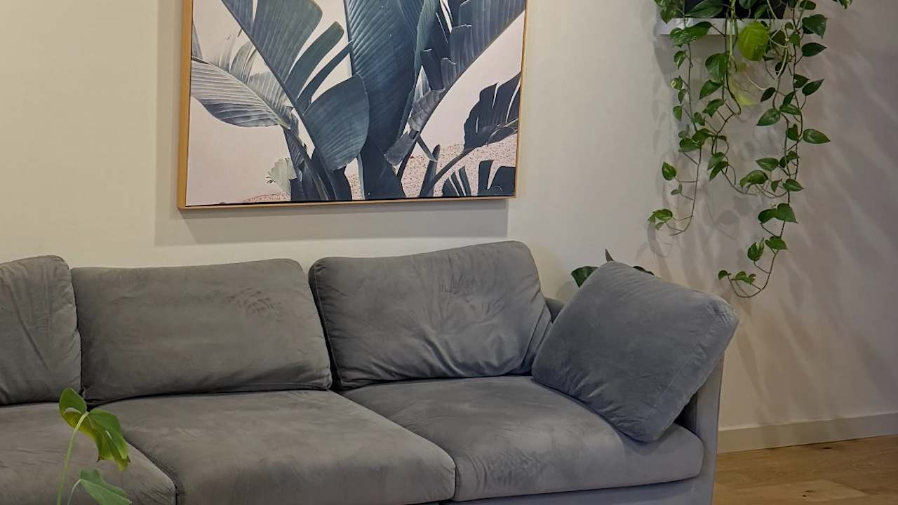Furnished room in a flatshare