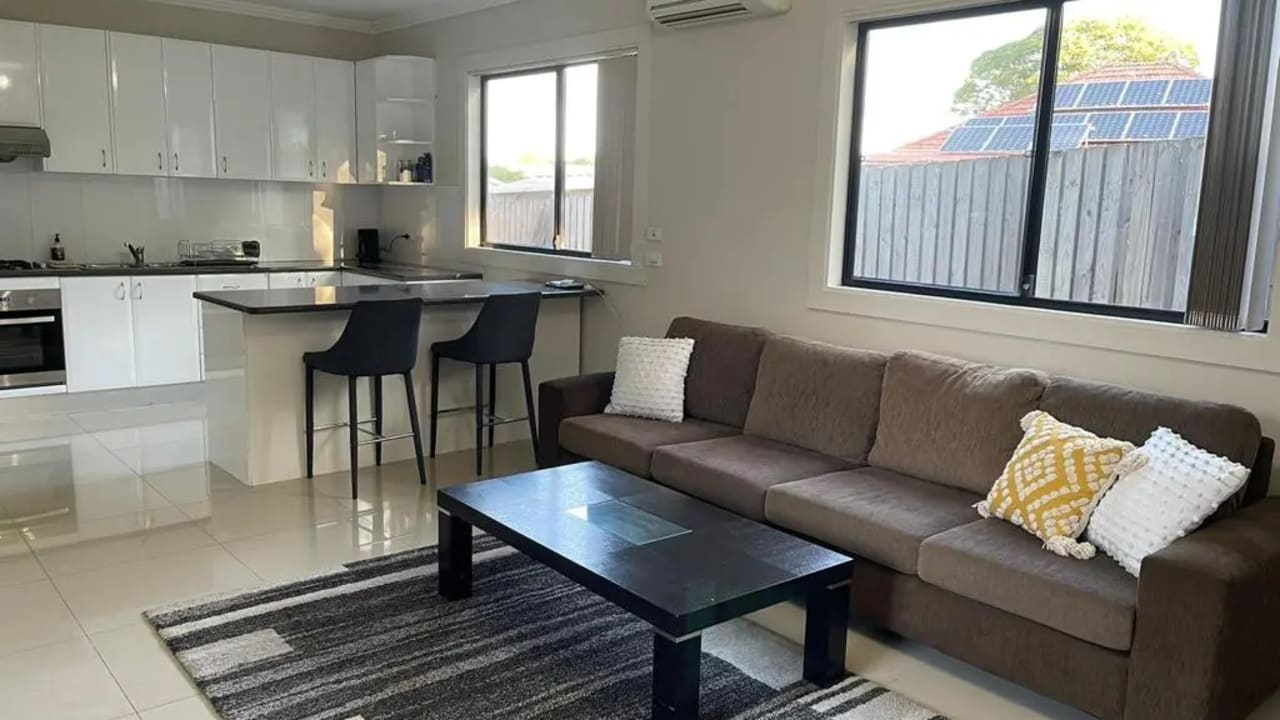 Furnished room in a share house