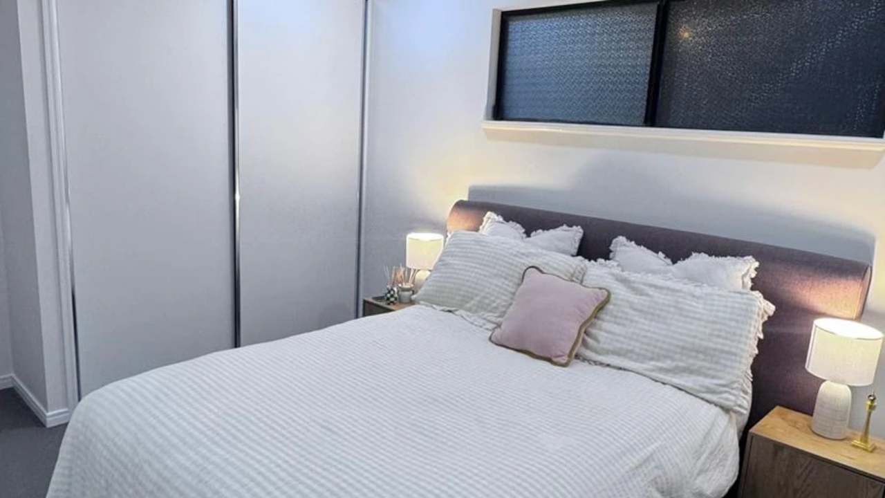 Furnished room with ensuite in a share house