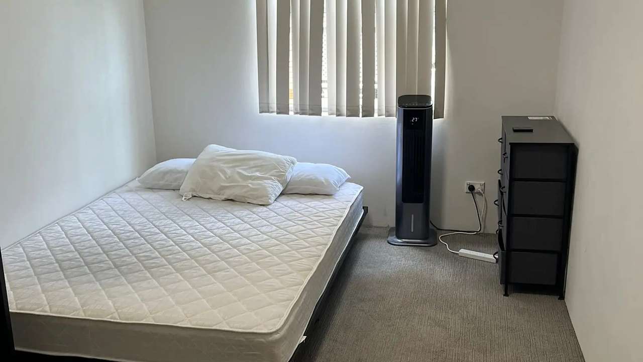 Unfurnished room in a flatshare